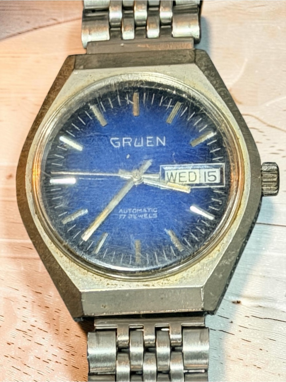 Vintage Gruen 17 Jewel Mechanical Wrist Watch